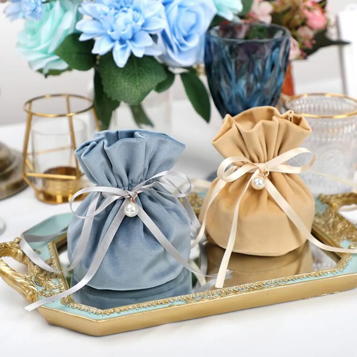 20 Pcs Round Bottom Drawstring Velvet Gift Bags Jewelry Pouches with Pearl Bead,for Wedding Favors,Christmas,Party Favors,Birthday,Champagne
