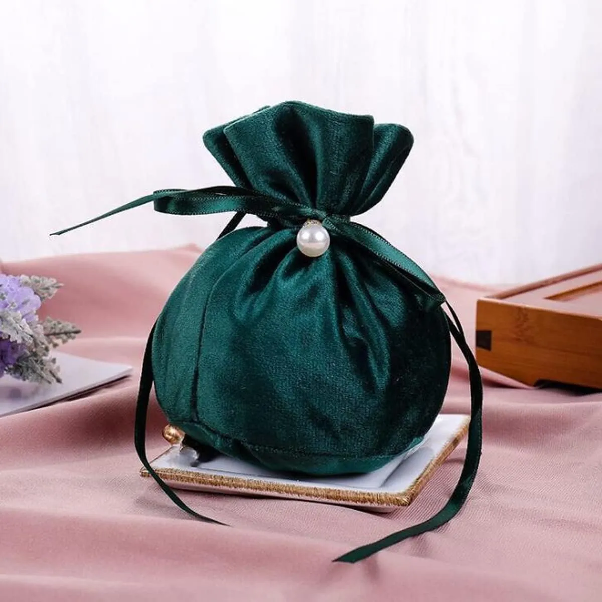20 Pcs Round Bottom Drawstring Velvet Gift Bags Jewelry Pouches with Pearl Bead,for Wedding Favors,Christmas,Party Favors,Birthday,Dark green