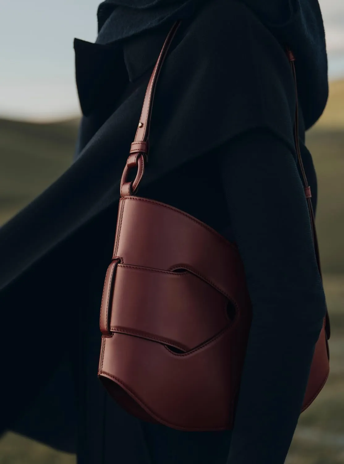 2025 Tote Bag Shoulder Purse for Women Trendy Commuter Shoulder Bag Vegan Leather Tote Purse Satchel PU Underarm Handbags