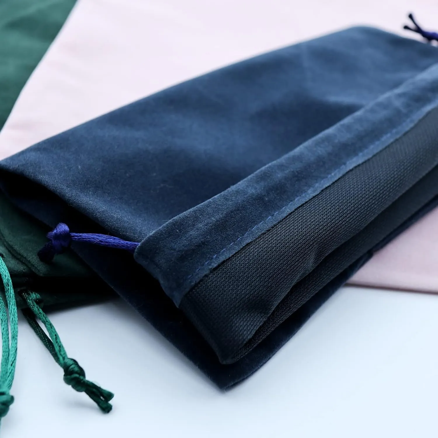 Aestivate 8 Pack Large Velvet Drawstring Pouch, Velvet Bag 8×10 Inch Storage Bag Cosmetics Pouches Dust Bag 8 Pieces (Navy Blue)