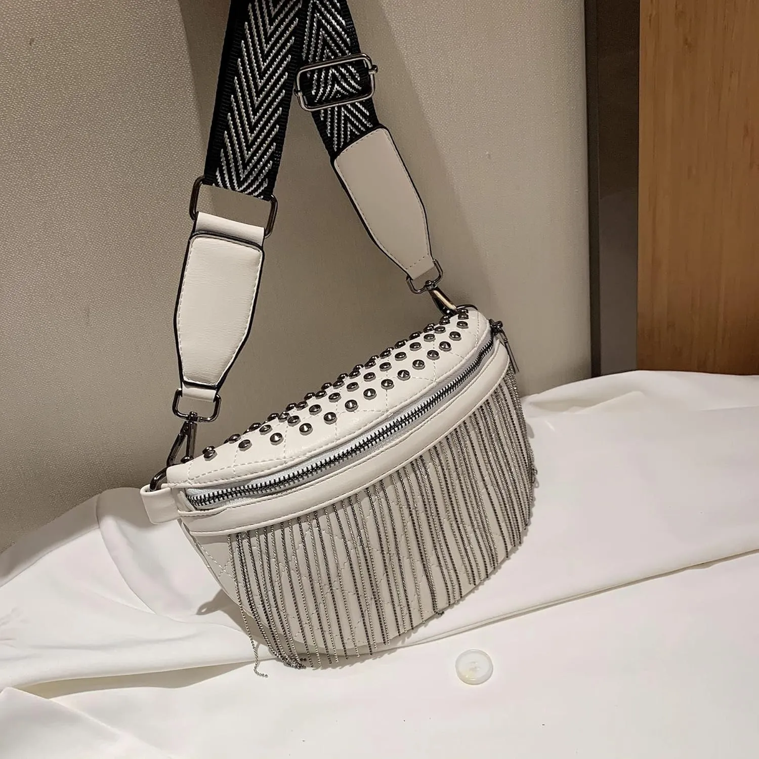 GLT.ETL Fanny Pack Chest Bag For Women Faux leather Fringe Quilted Waist Cross Body Blet Bum Bags Rivet Studded Tassel Purses (White)