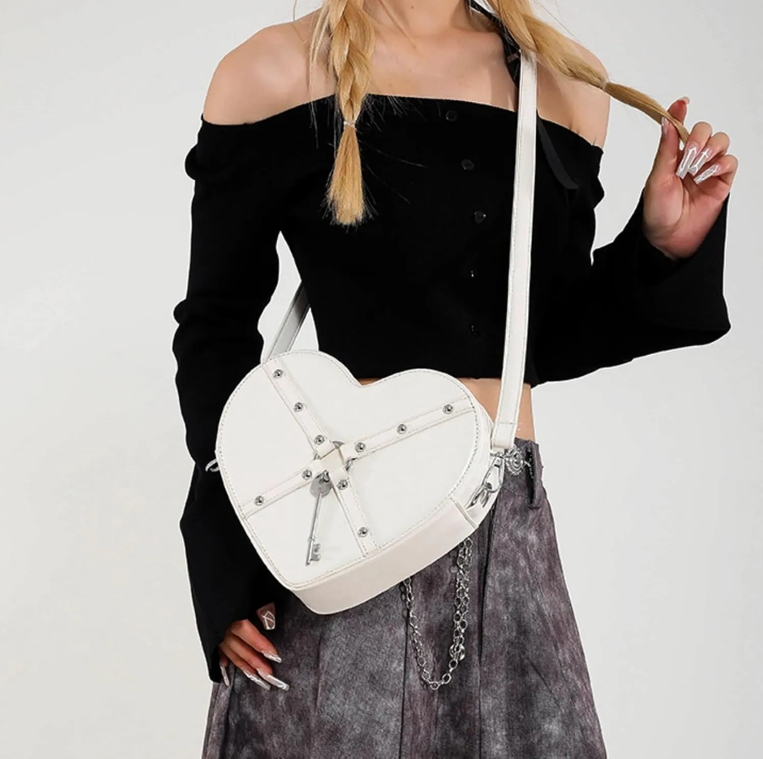 Gothic Heart Shaped Backpack Y2k Heart Bags Studded Designer Crossbody Bag Lovely Purse for Women