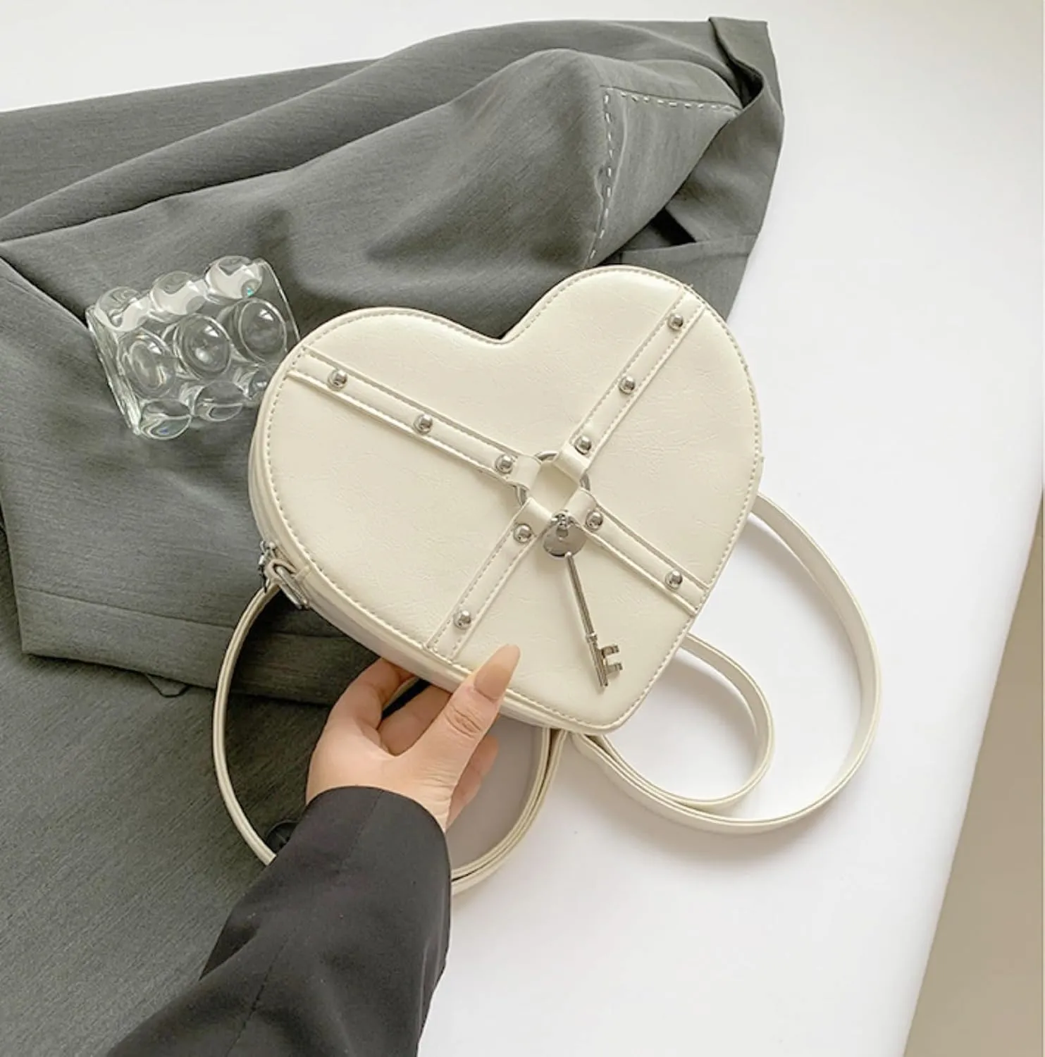 Gothic Heart Shaped Backpack Y2k Heart Bags Studded Designer Crossbody Bag Lovely Purse for Women
