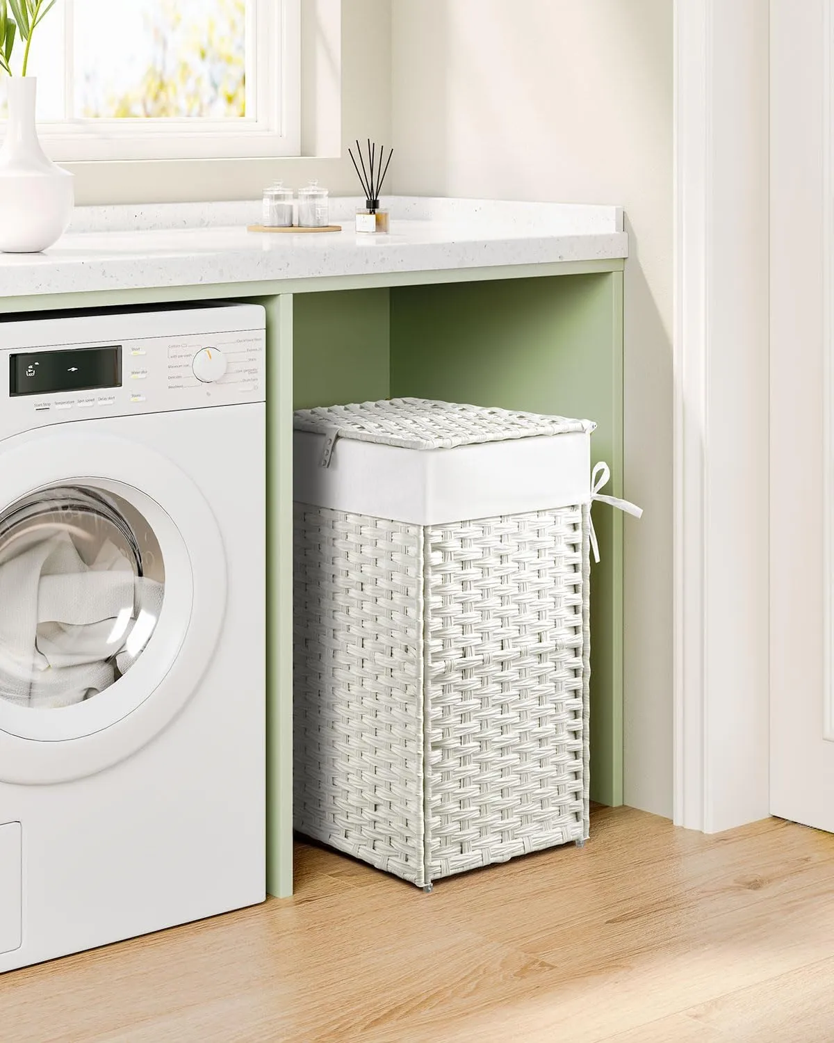 Greenstell Laundry Hamper with Lid, 60L Clothes Hamper with 2 Removable Liner Bags & 2 Mesh Bags, Handwoven Synthetic Rattan Basket, Toys in Bathroom, Bedroom White