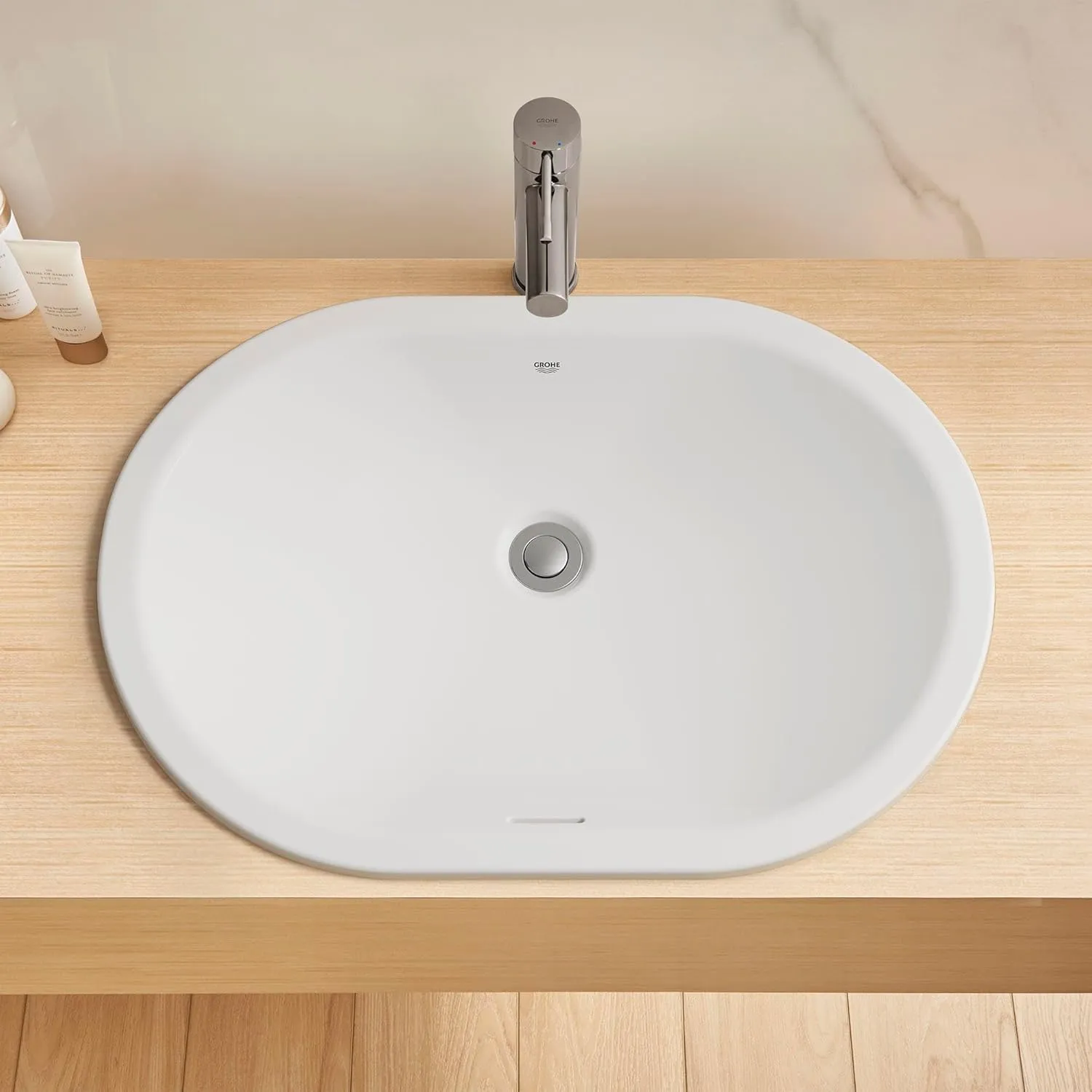 GROHE Essence New Single Hole Single-Handle 1.2 GPM Low-Arc Bathroom Faucet in StarLight Chrome 3221600A