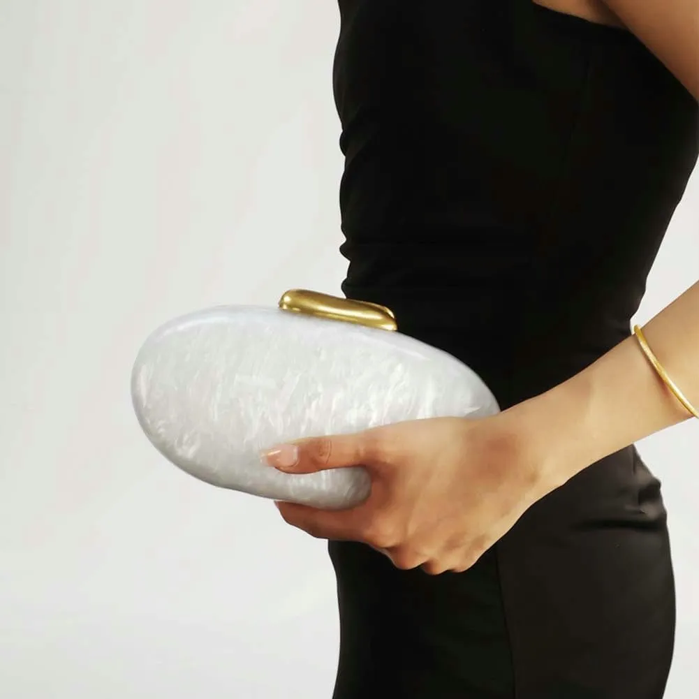 Halemet Acrylic Shell Shaped Clutch Purses Women Glossy Irregular Bag Acrylic Evening Bag with Chain Cocktail Party Wedding