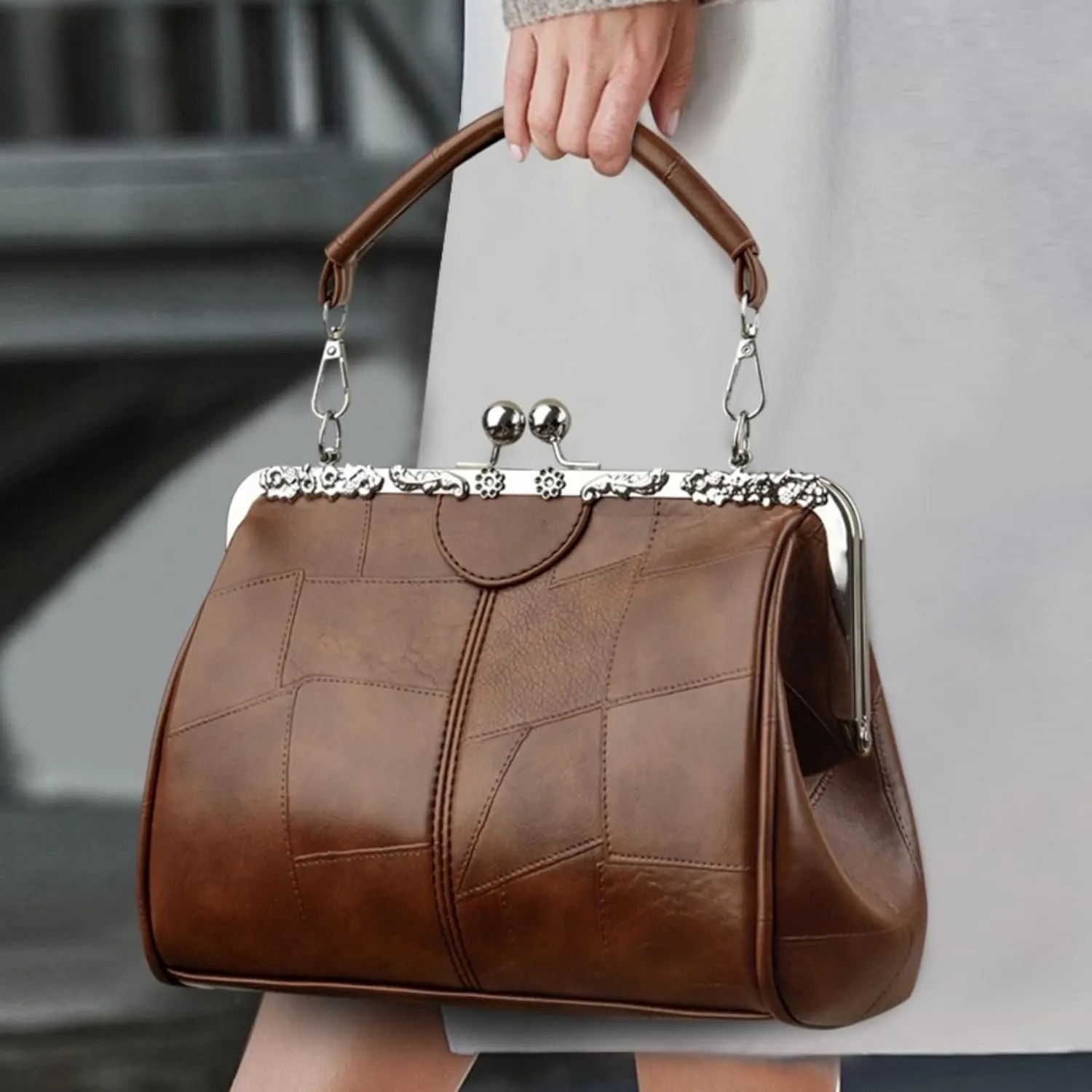 IAMUHI Women Fashion Glossy Soft PU Leather Evening Handbag Purse Vintage Kiss Lock Shell Shape Crossbody Clutch Bags