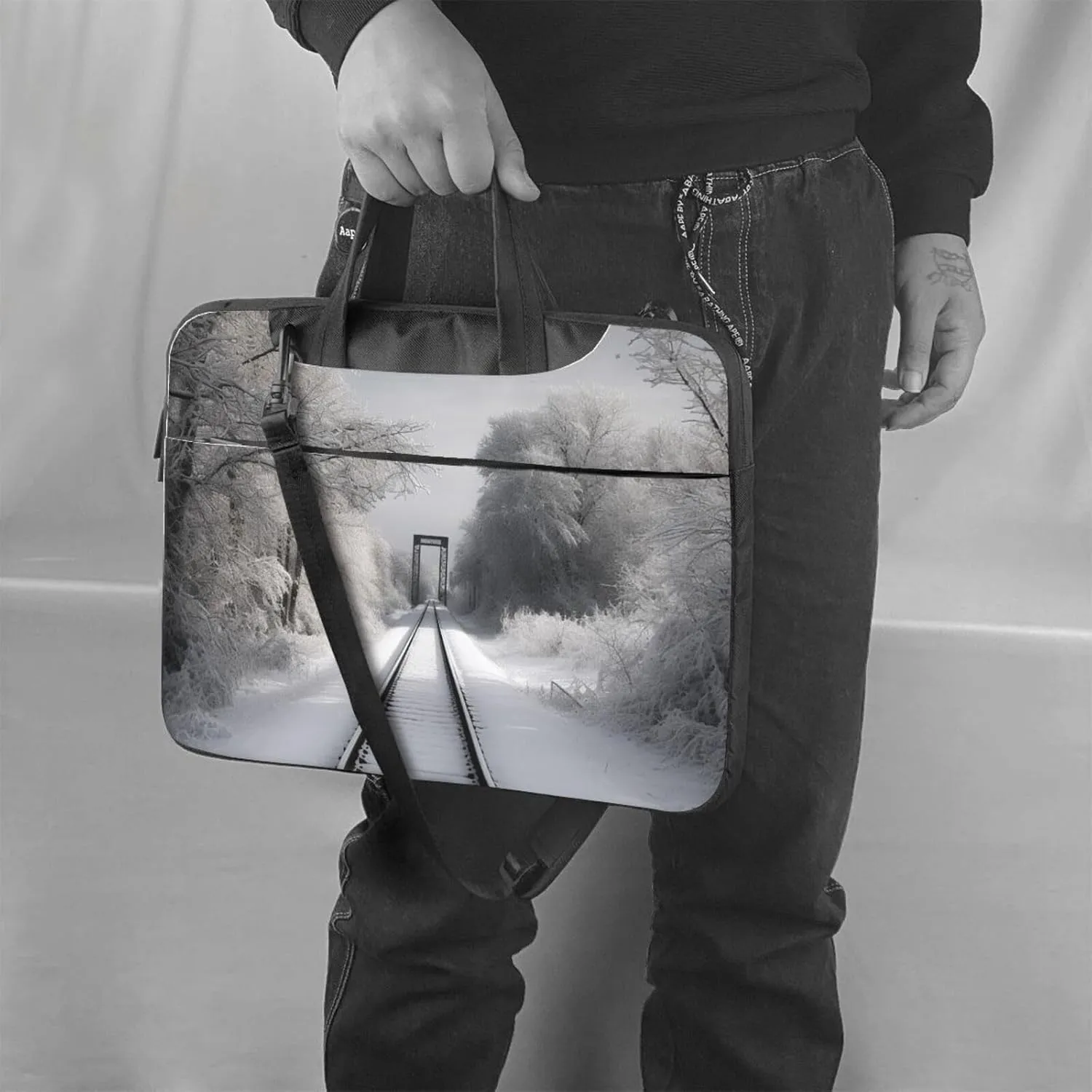 Laptop Sleeve Bag Shockproof Notebook Case Snowy Train Tracks Computer Carrying Case with Shoulder Strap 15.6 inch
