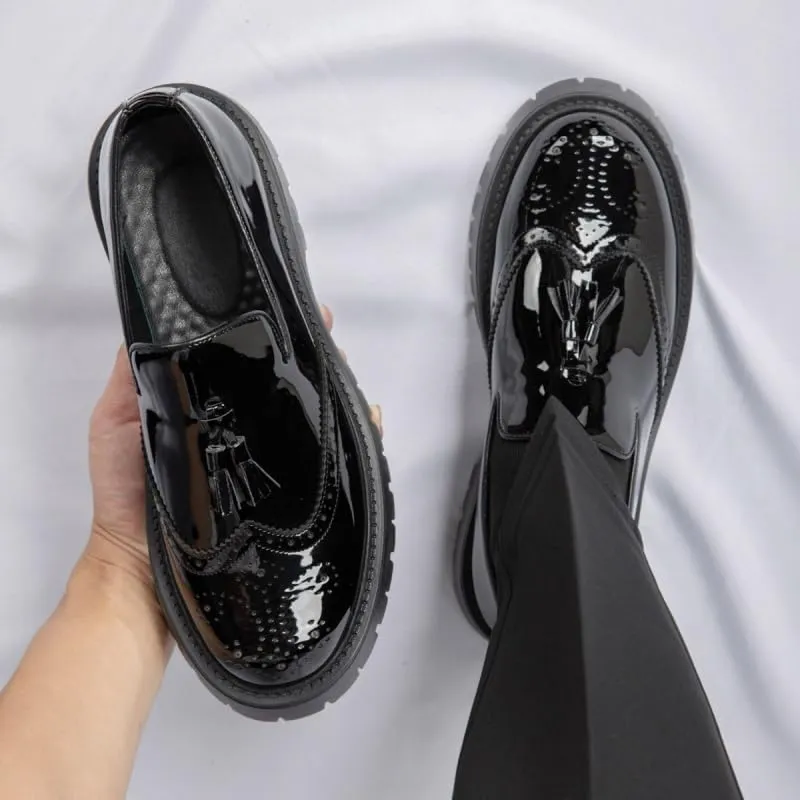 Men's Patent Leather Tassel Brogue Slip-On Platform Loafer Shoes with Fashion Round Toe Low Top Lug Sole Non-Slip Business Dress Shoes for Party Prom
