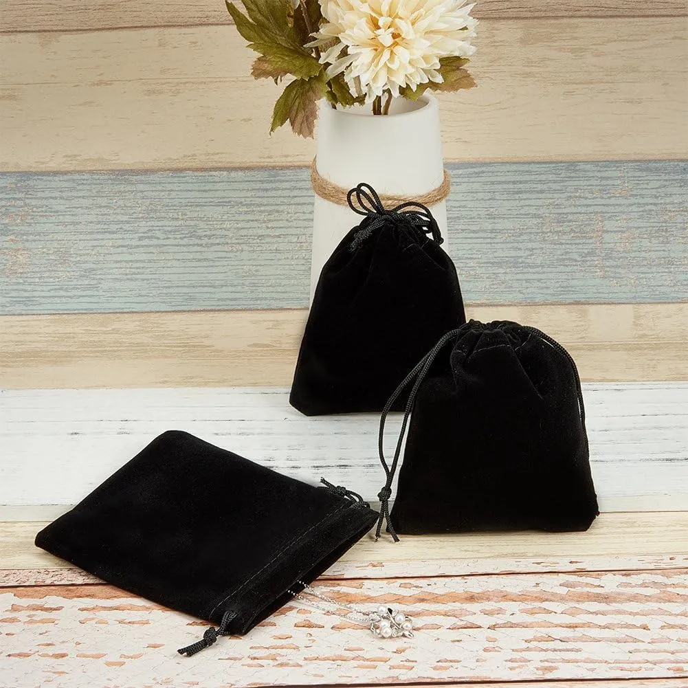 PH PandaHall 50 Pack Velvet Gift Bags Jewelry Bags for Selling 3.9x 4.7inch Black Drawstring Bags Packing Pouches Mini Dice Gift Bags for Jewelry Earring Watches Storage Wedding Favor Mother's Day