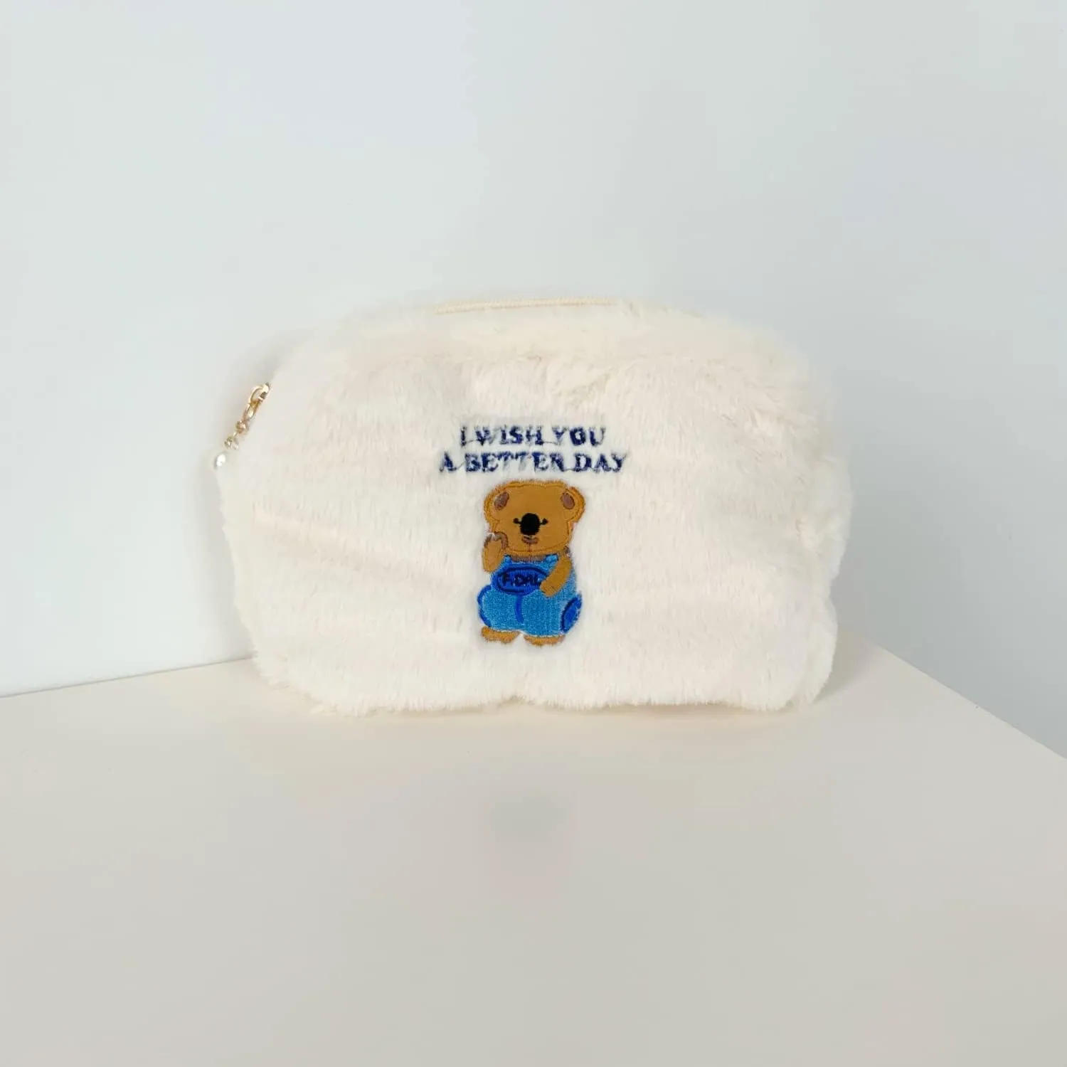 Plush Makeup Bag Fuzzy Cosmetic Bags Travel Cosmetics Cute Bear Portable Storage Toiletry Bag Large Capacity Embroidered Bag (beige)