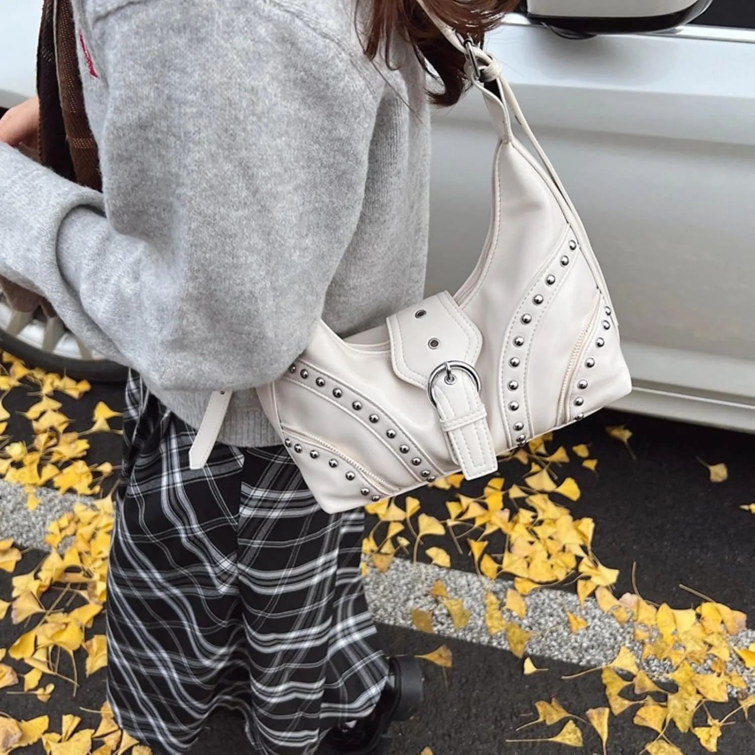 Studded Shoulder Bags Grunge Purse for Women Faux Leather Hobo Purse Y2k Dumpling Bag Summer 2000s Streetwear