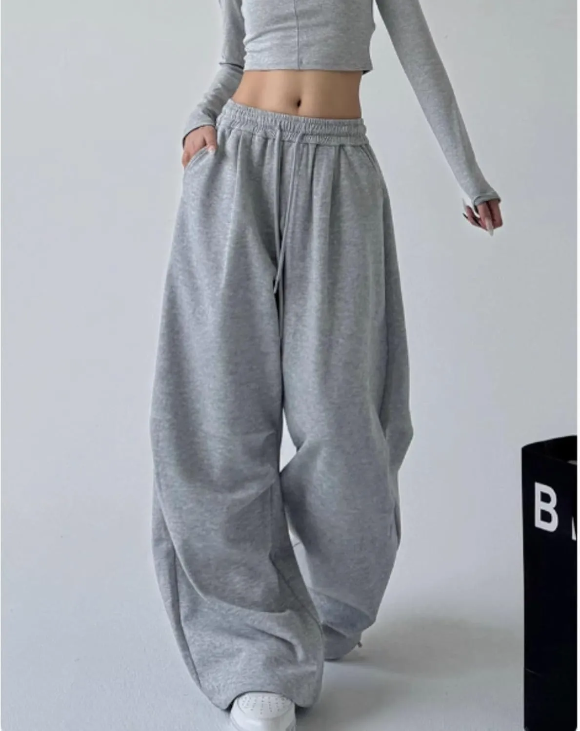 Wide Leg Sweatpants for Women Men Baggy Casual Drawstring Sweat Pants Trendy Athletic Grunge Clothes