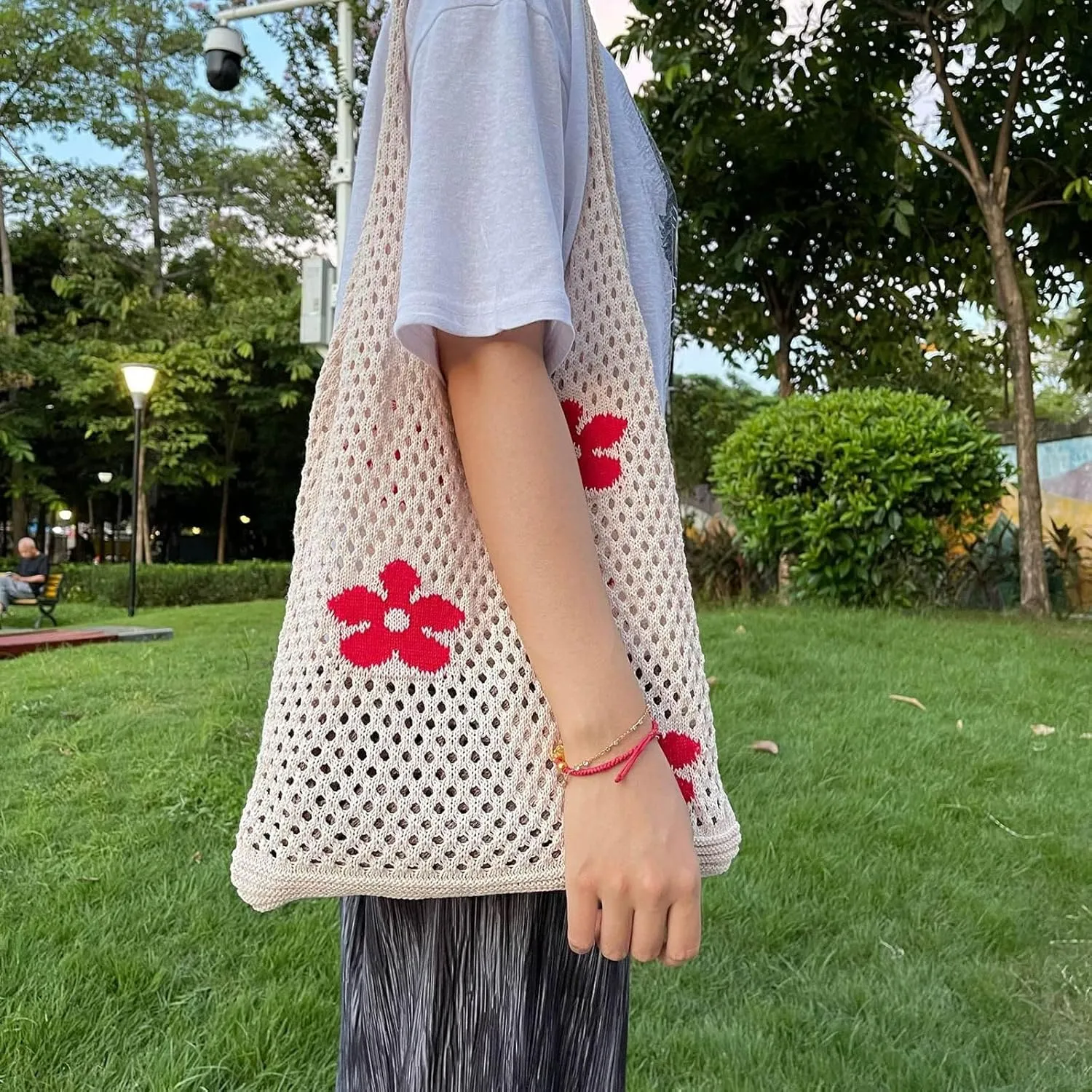 Women's New Japanese And Korean Tote Bags Flower Bag Knitted Mesh Hollow Shoulder Bag Mens Shoulder (Beige, One Size)