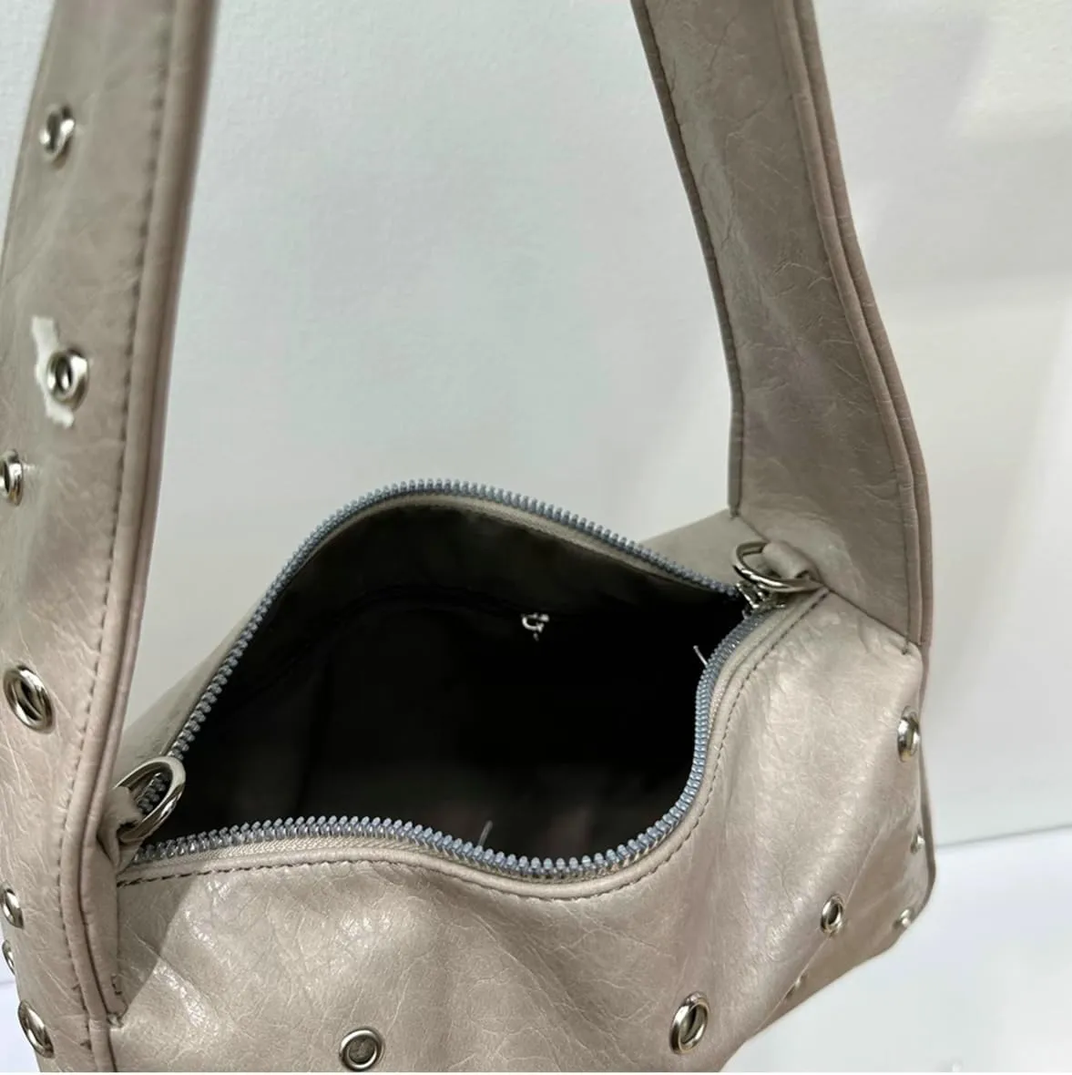 Y2k 90s Crescent Hobo Bags Women Trendy Studded PU Leather Underarm Shoulder Crossbody Purse Punk Crescent Tote Handbag